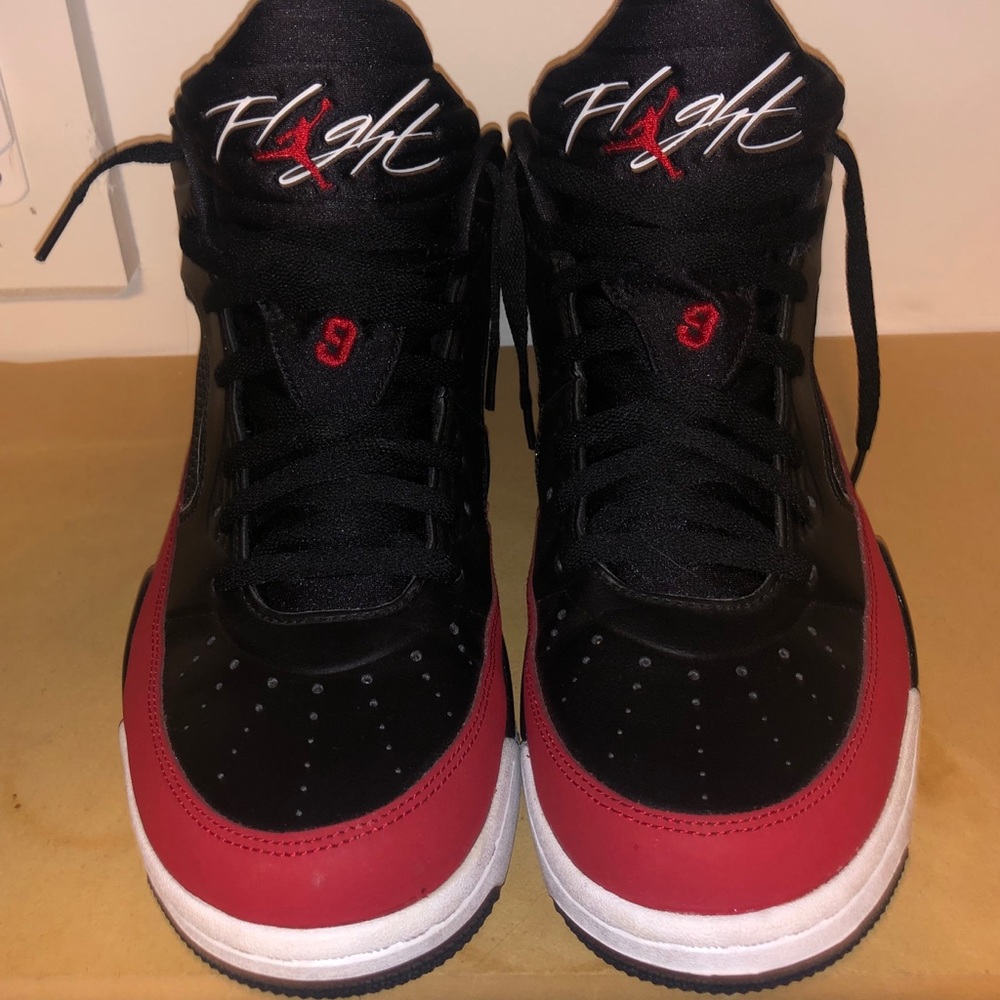 Air Jordan Flight Black/Gym Red-White
